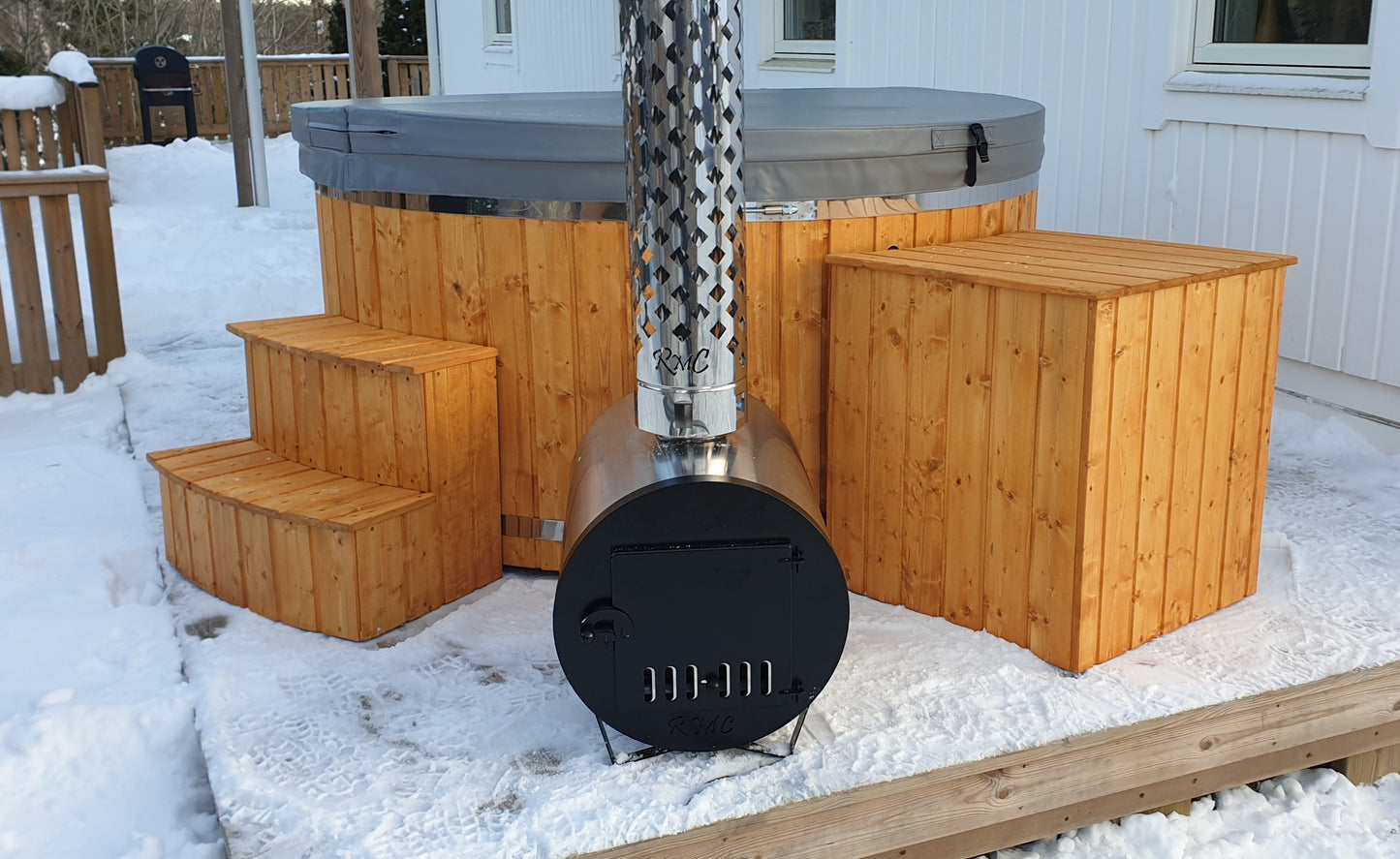 Badestamp med utvendig komfyr - SPS: Grunnmodell 2.1 (termolokk)