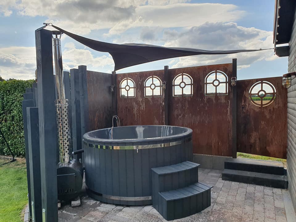 Badestamp med ekstern komfyr - SPS: SPA 2